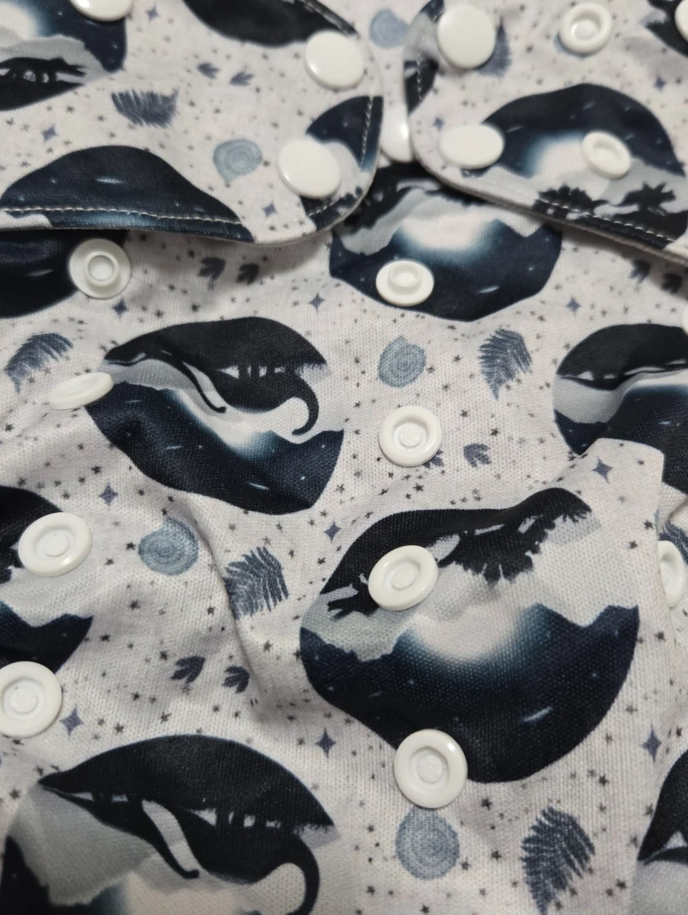 Happy beehinds one size pocket cloth diaper Dino print